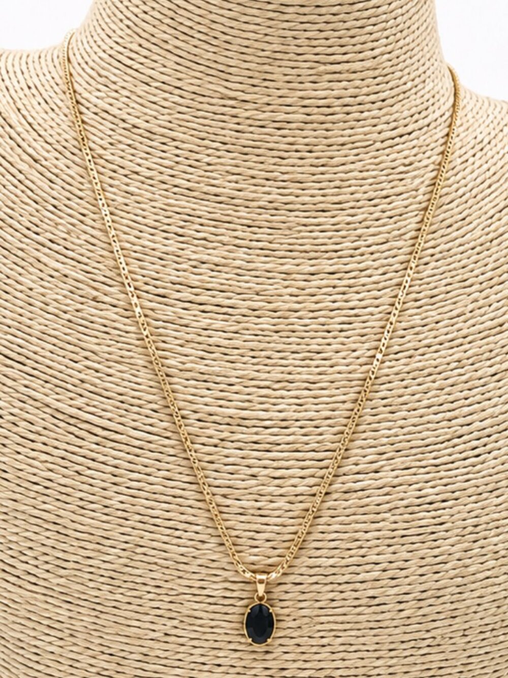 Avon Gold Tone Necklace w/ Black Oval Pendant – Minimalist Elegant Style